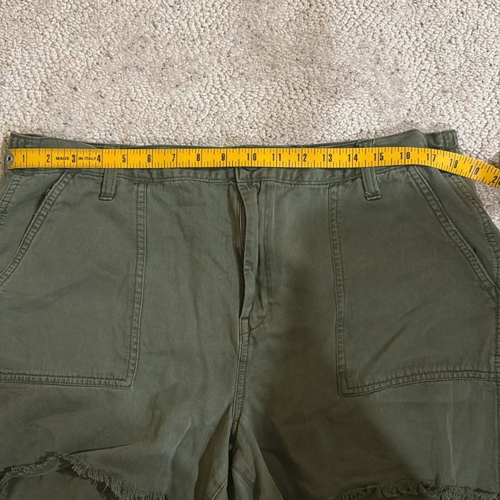 Aerie Green Shorts - Picture 4 of 6